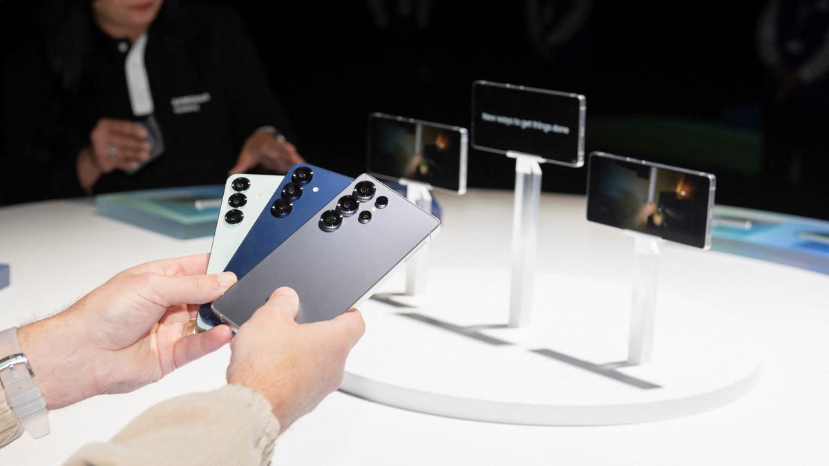 Samsung Galaxy S25 Ultra: Worth the Upgrade? Deep Dive Review