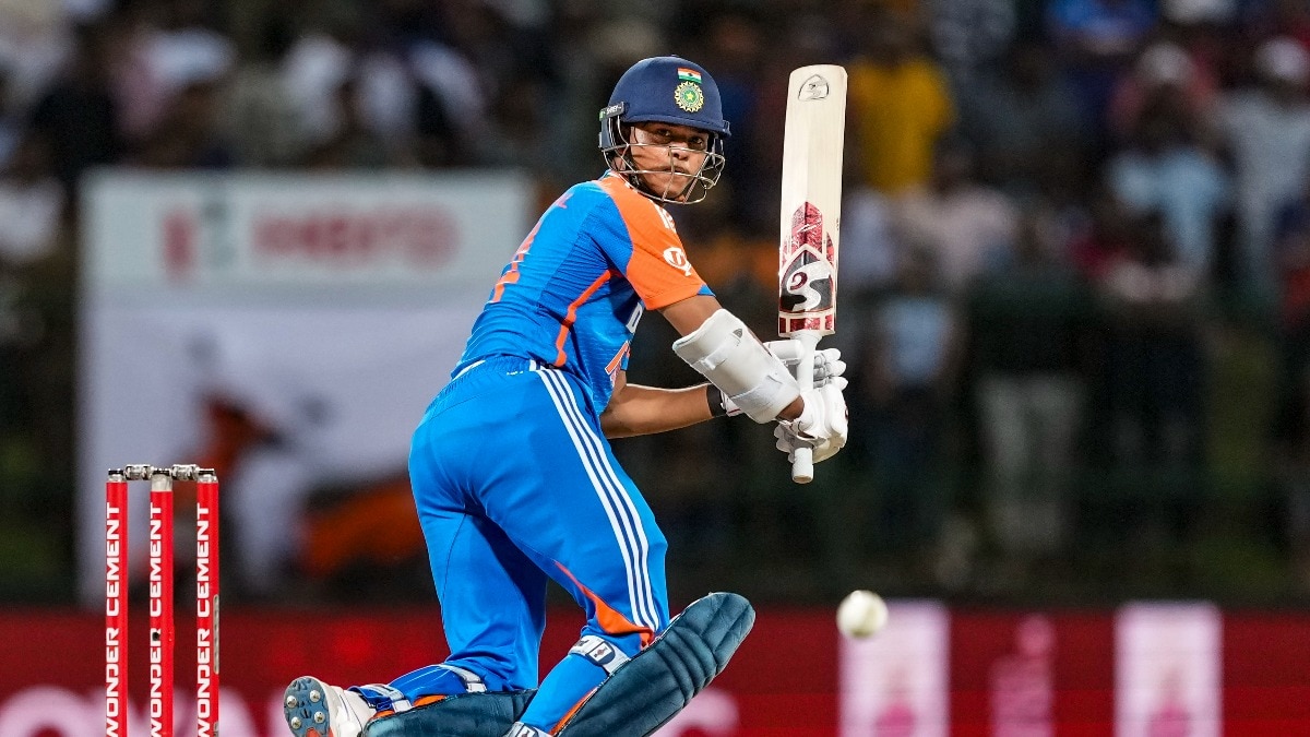 चैंपियंस ट्रॉफी 2025: क्या सिराज का बाहर होना टीम इंडिया के लिए बड़ी चूक है?