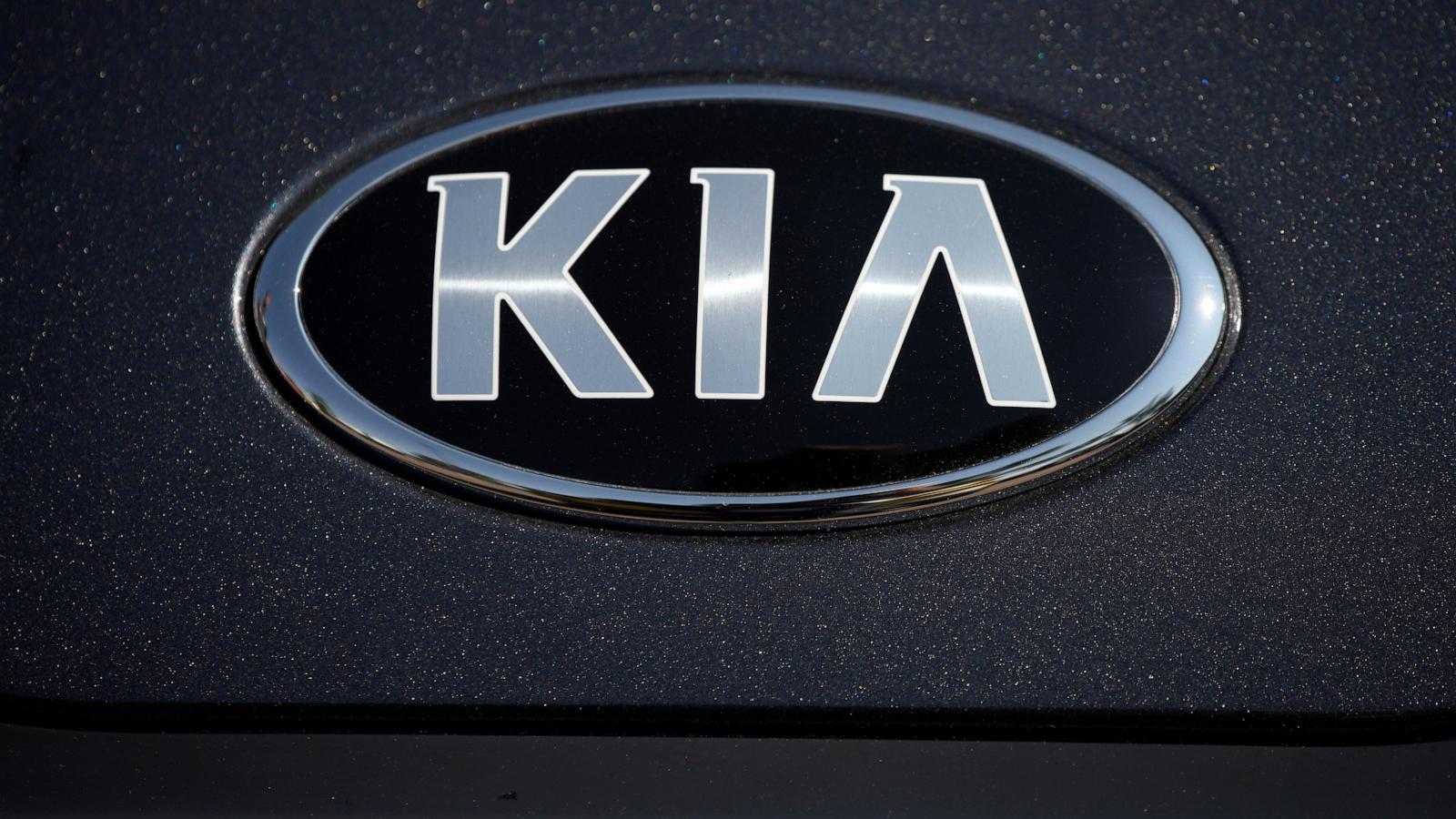 Urgent! Kia Recalls 80,000 Niro Vehicles - Airbag & Seatbelt Risk!
