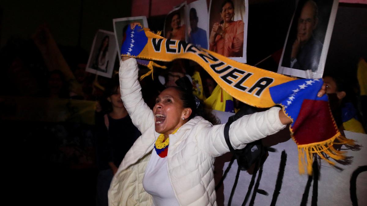 Venezuela’s Crackdown: Over 700 Protesters Transferred to Maximum Security Prisons